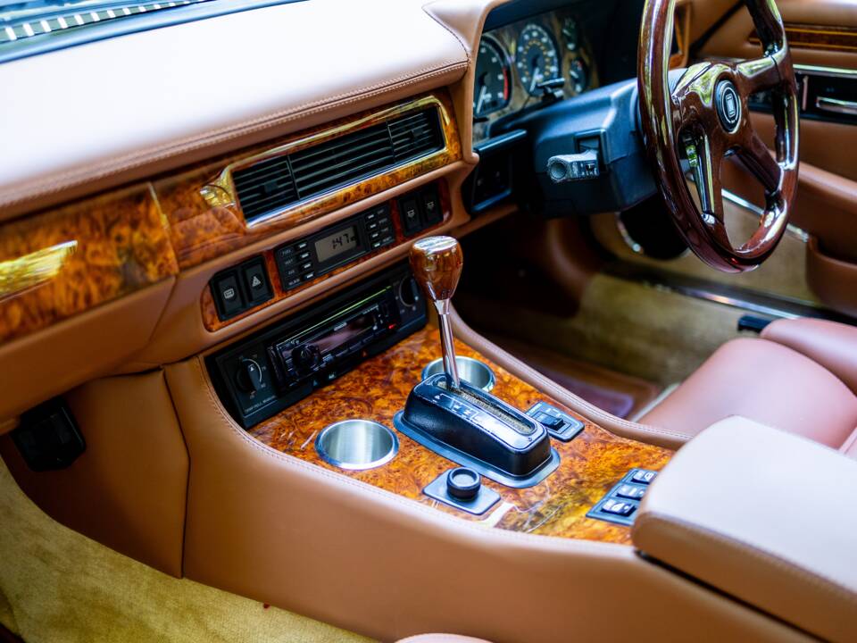 Afbeelding 44/50 van Jaguar XJS 6.0 V12 (1992)