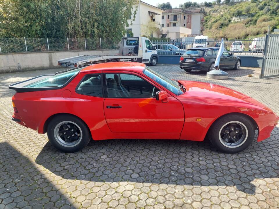 Image 5/17 de Porsche 944 (1984)