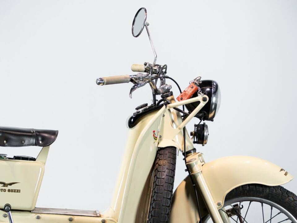 Image 18/50 of Moto Guzzi DUMMY (1951)