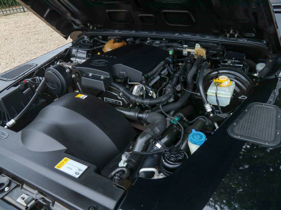 Bild 46/50 von Land Rover Defender 90 (2013)