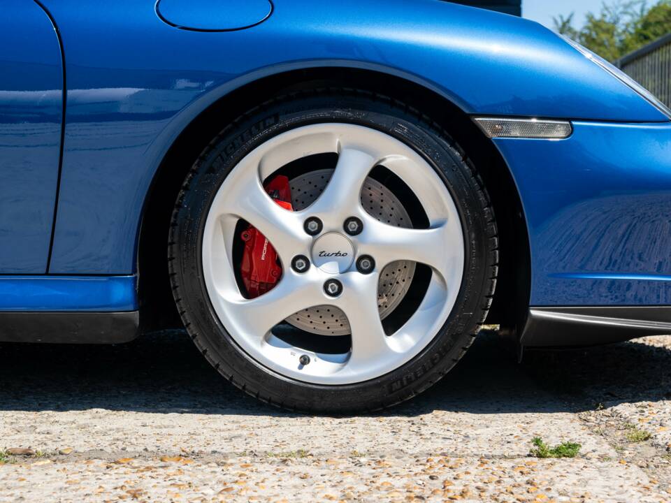 Bild 15/25 von Porsche 911 Turbo (2002)