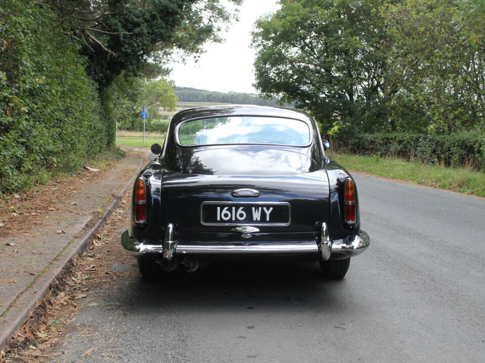 Image 5/19 of Aston Martin DB 4 (1961)