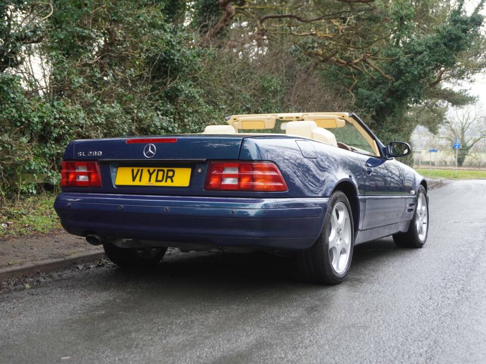 Image 6/26 of Mercedes-Benz SL 280 (1999)
