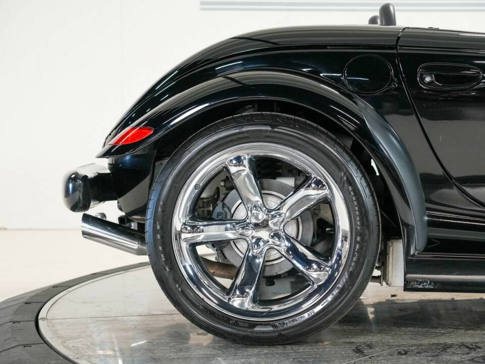 Image 15/47 of Plymouth Prowler (2000)