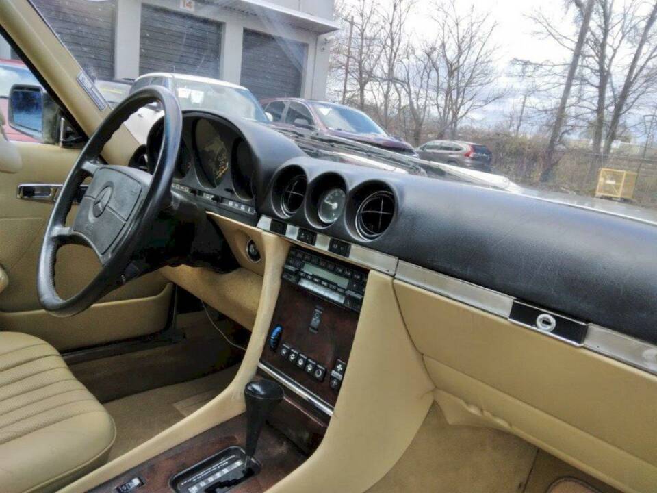 Bild 19/36 von Mercedes-Benz 560 SL (1989)