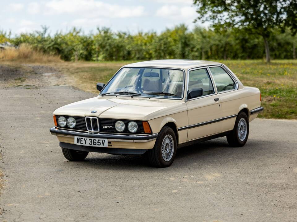 Image 18/48 of BMW 320/6 (1980)