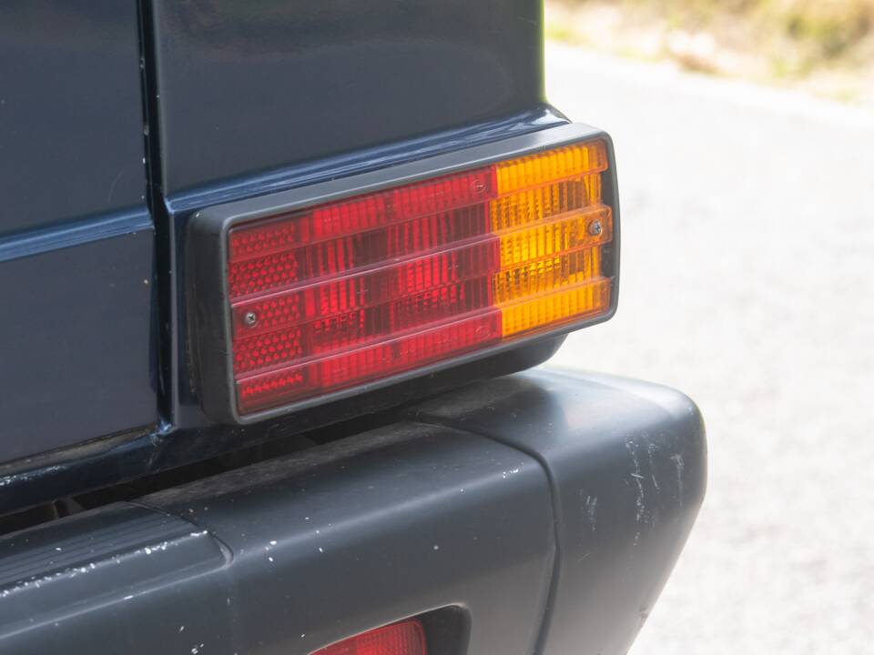 Bild 13/50 von Mercedes-Benz 300 GE (lang) (1995)