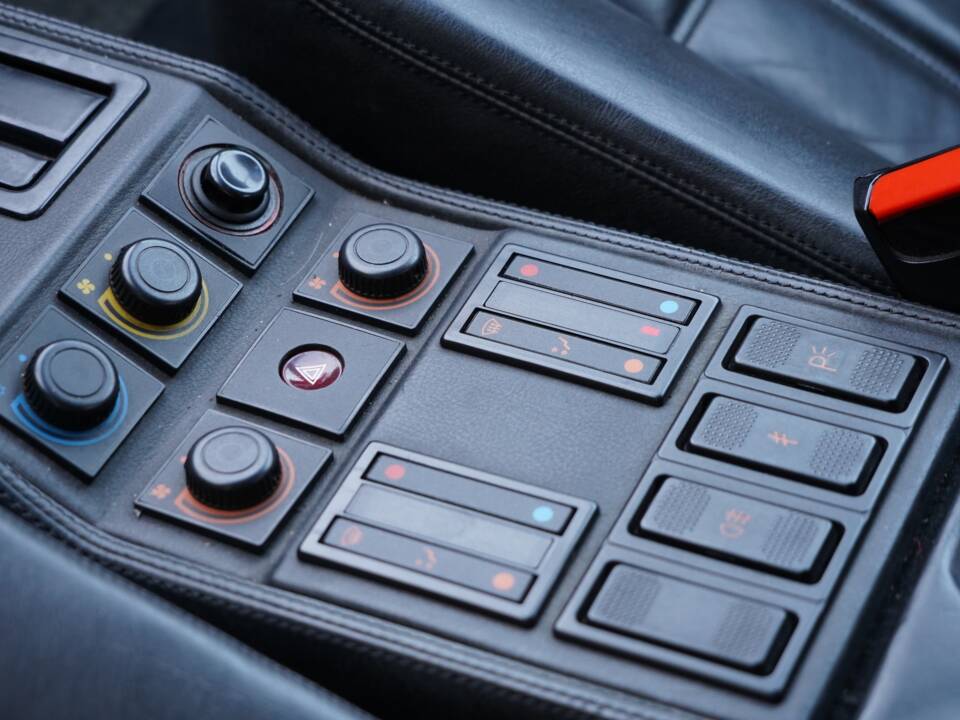 Immagine 39/100 di Ferrari 208 GTS Turbo (1989)