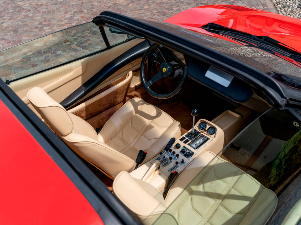 Image 40/46 of Ferrari 308 GTSi (1982)