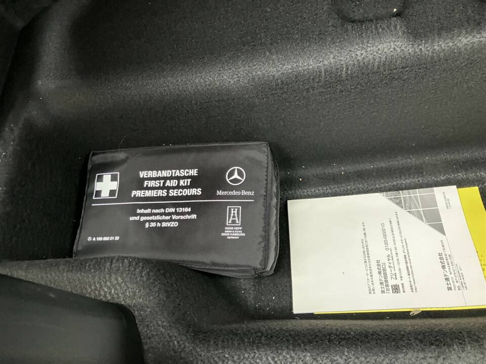 Afbeelding 54/70 van Mercedes-Benz SL 63 AMG (2012)