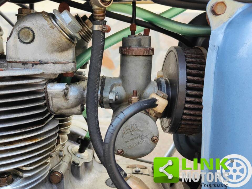 Bild 8/10 von Triumph DUMMY (1957)
