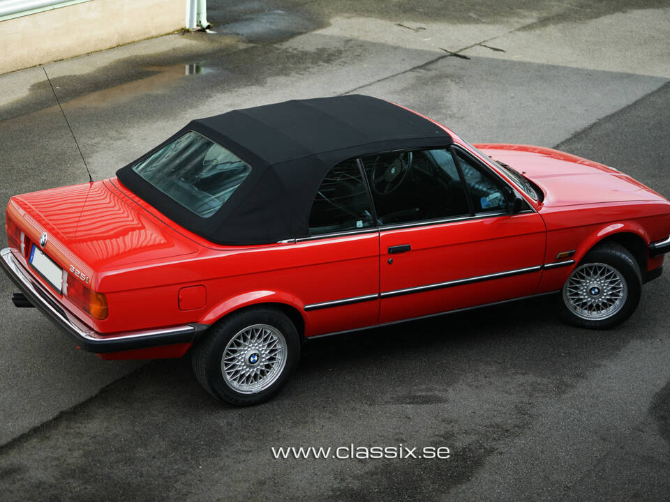 Bild 8/29 von BMW 325i (1990)