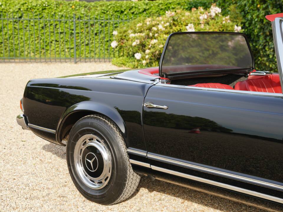 Image 50/50 of Mercedes-Benz 280 SL (1969)