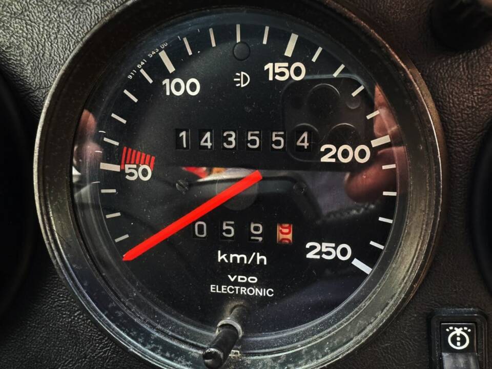 Immagine 30/42 di Porsche 911 2.7 (1977)