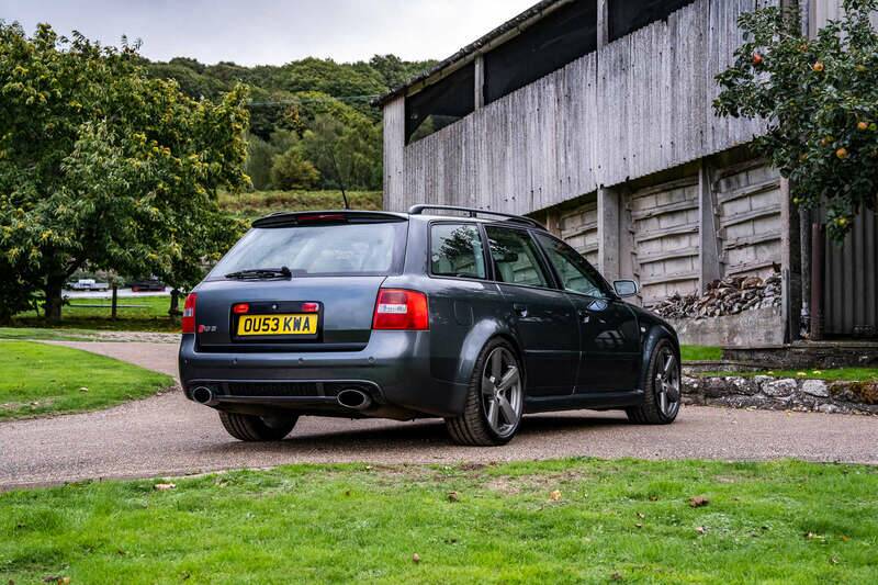 Image 6/50 of Audi RS6 Avant (2003)