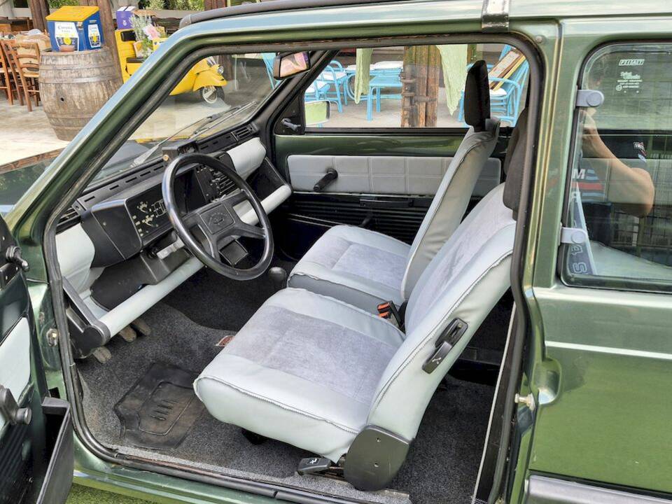 Bild 18/37 von FIAT Panda 4x4 1,0 (1989)