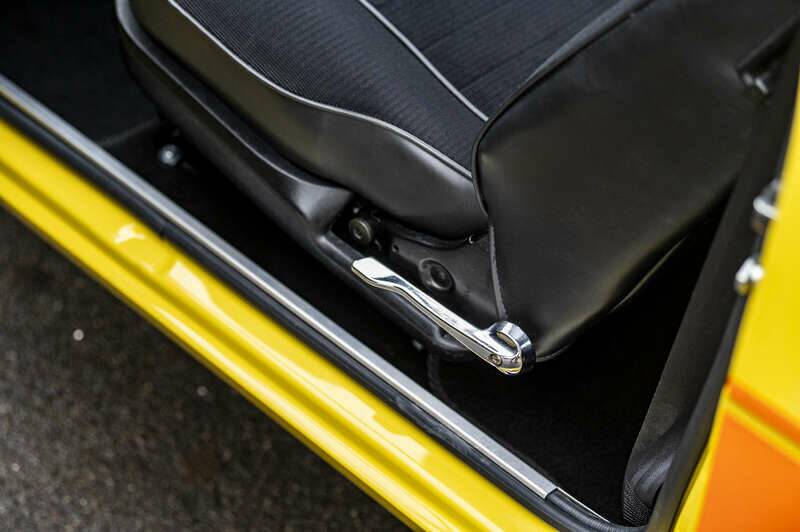 Image 26/50 of Ford Escort RS 2000 (1975)