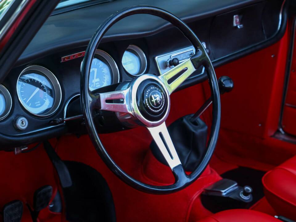 Obraz 49/50 pojazdu Alfa Romeo Giulia 1600 GTC (1966)