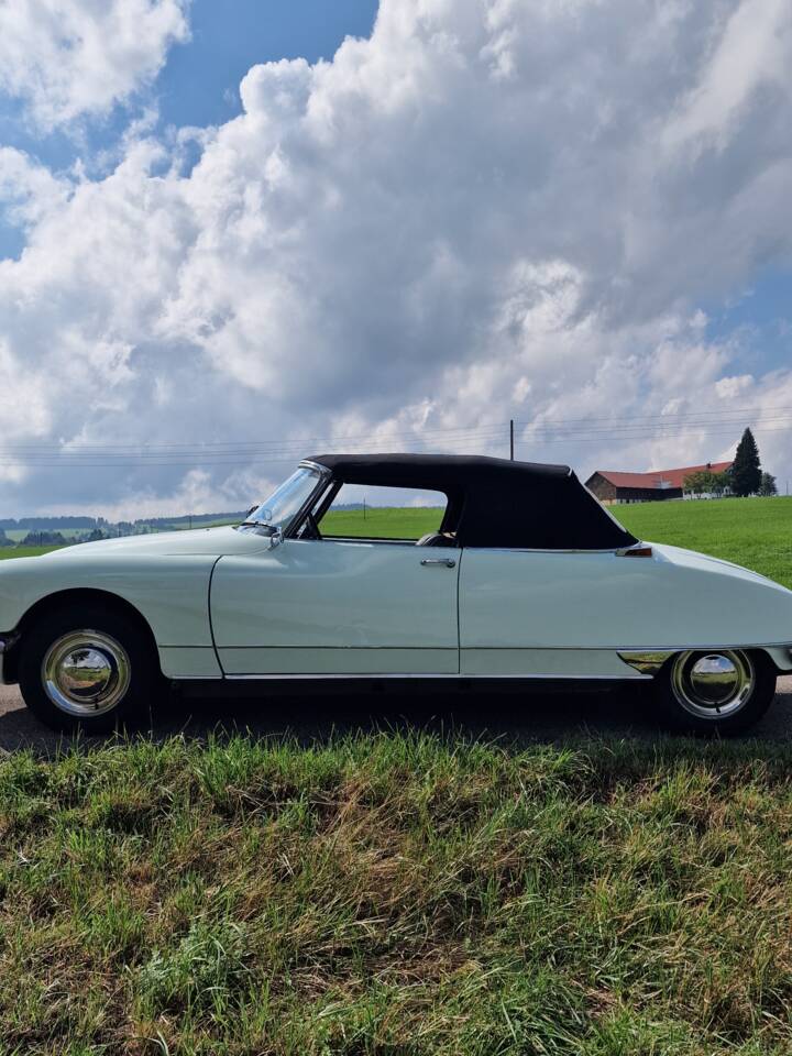 Image 16/153 of Citroën DS 19 Usine (1965)