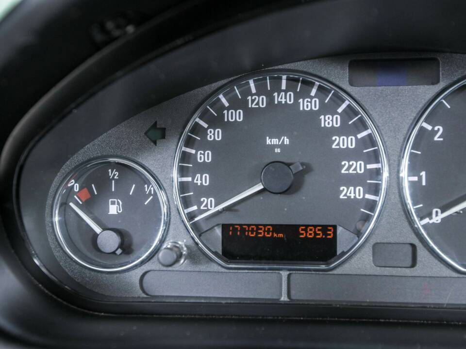 Image 22/50 of BMW Z3 1.8 (2001)