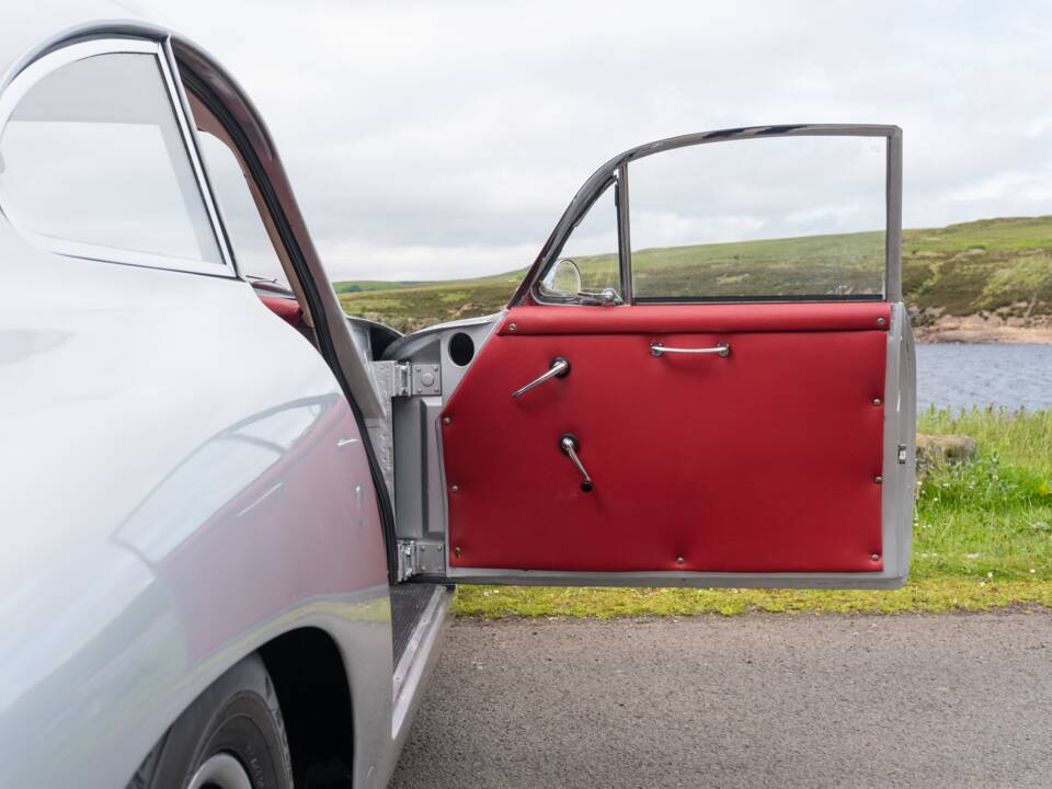Immagine 34/42 di Porsche 356 C 1600 (1964)