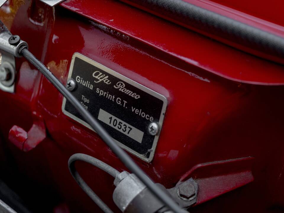 Image 45/50 of Alfa Romeo Giulia 1600 Sprint GT Veloce (1966)
