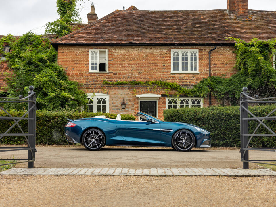 Imagen 67/68 de Aston Martin Vanquish Volante (2014)