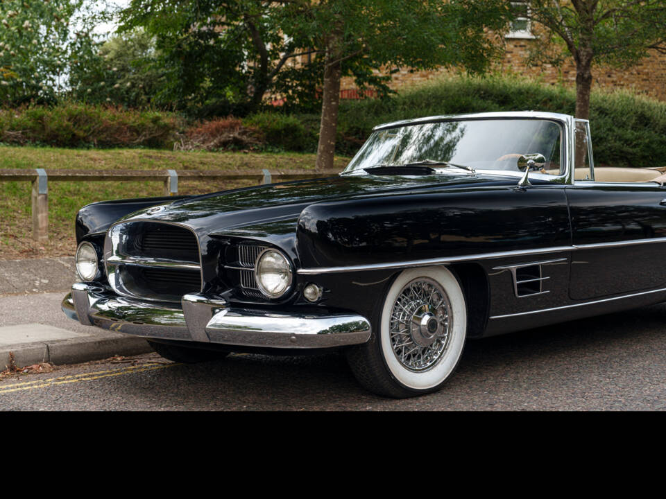 Image 9/28 of Dual-Ghia Convertible (1957)