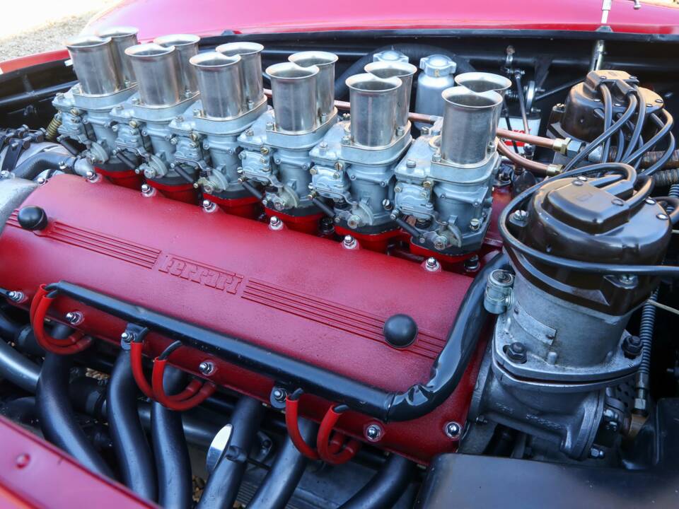 Afbeelding 32/50 van Ferrari 250 Testa Rossa (1961)