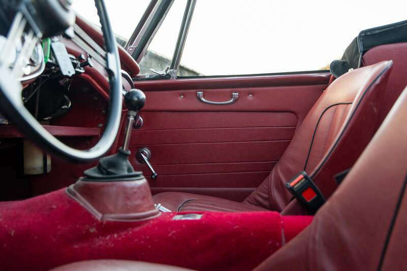 Image 13/50 of Austin-Healey 3000 Mk II (BJ7) (1962)