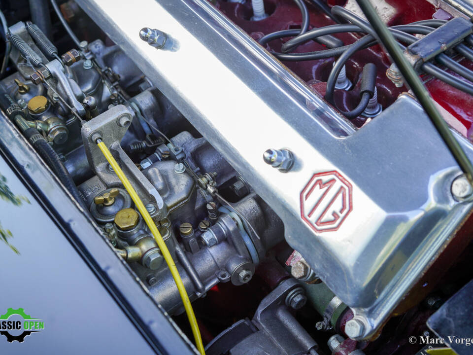Image 18/50 de MG MGA Twin Cam (1958)