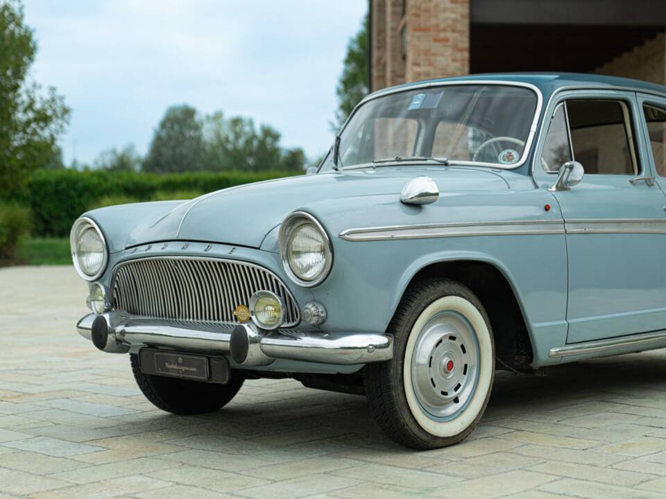 Afbeelding 20/50 van SIMCA Aronde P 60 Monthléry Spéciale (1960)