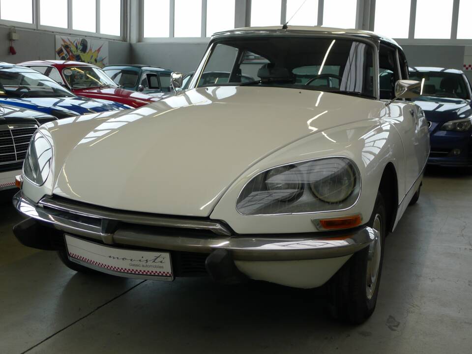Bild 25/41 von Citroën D Super Familiale (1973)
