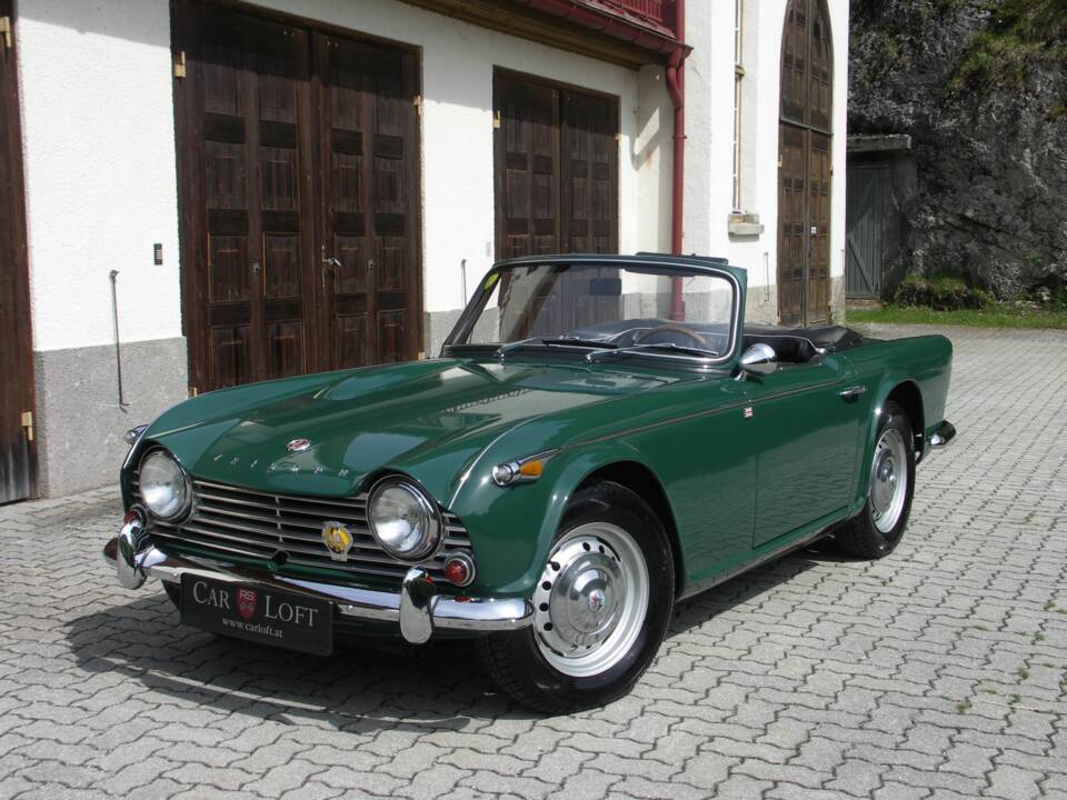 Afbeelding 1/31 van Triumph TR 4A IRS (1965)