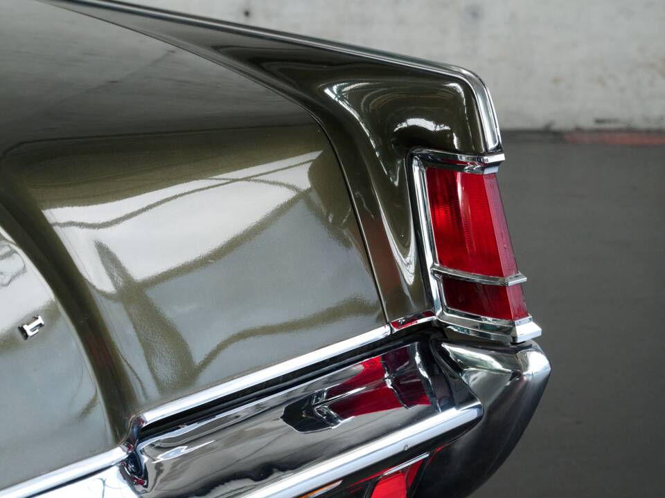 Image 22/50 of Lincoln Continental Mark III Hardtop Coupé (1970)