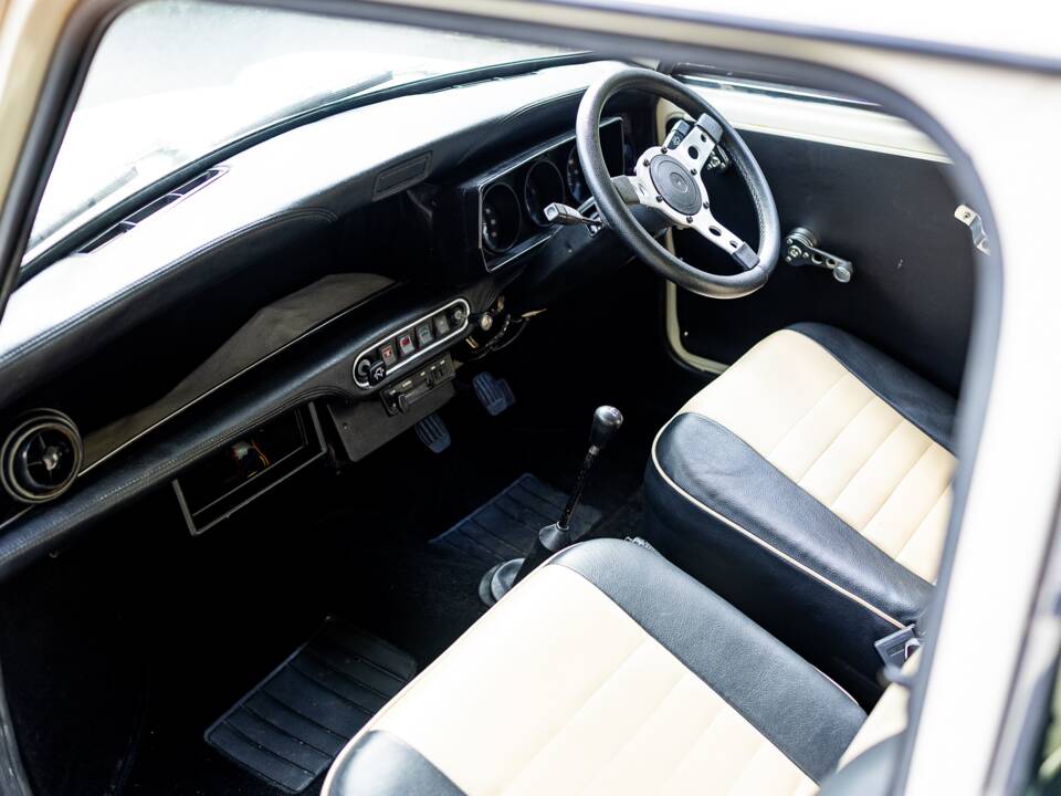 Bild 30/50 von Rover Mini Mayfair (1988)