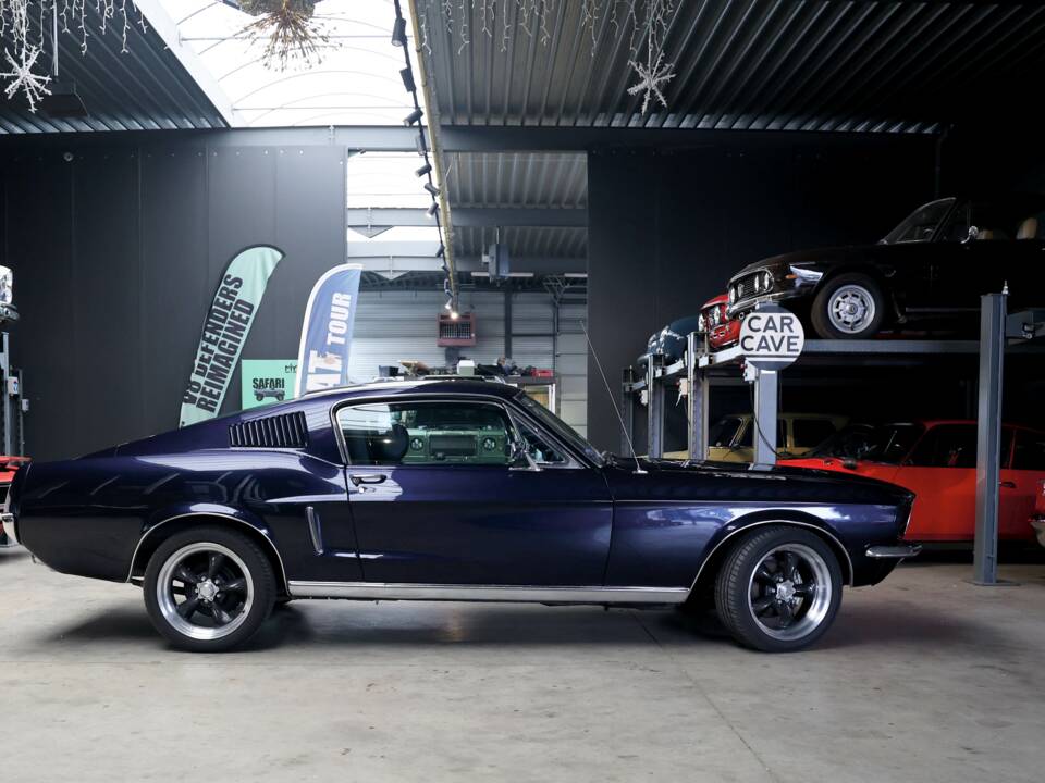 Image 23/57 of Ford Mustang 302 (1968)