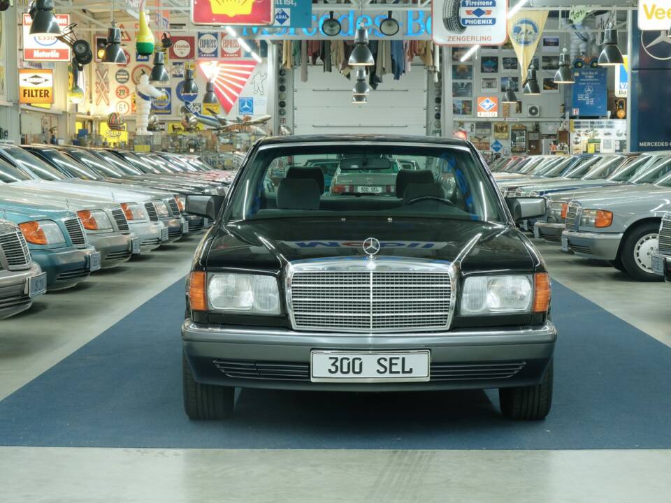Bild 7/50 von Mercedes-Benz 300 SEL (1991)