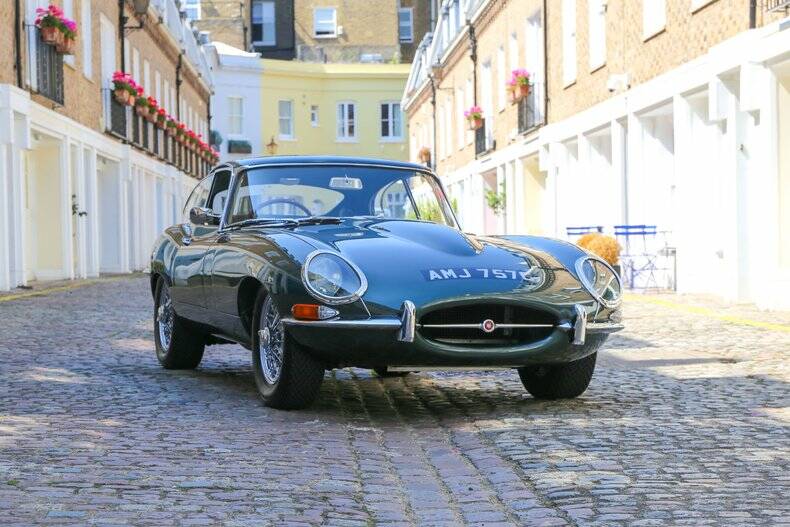 Imagen 3/50 de Jaguar E-Type 4.2 (1965)