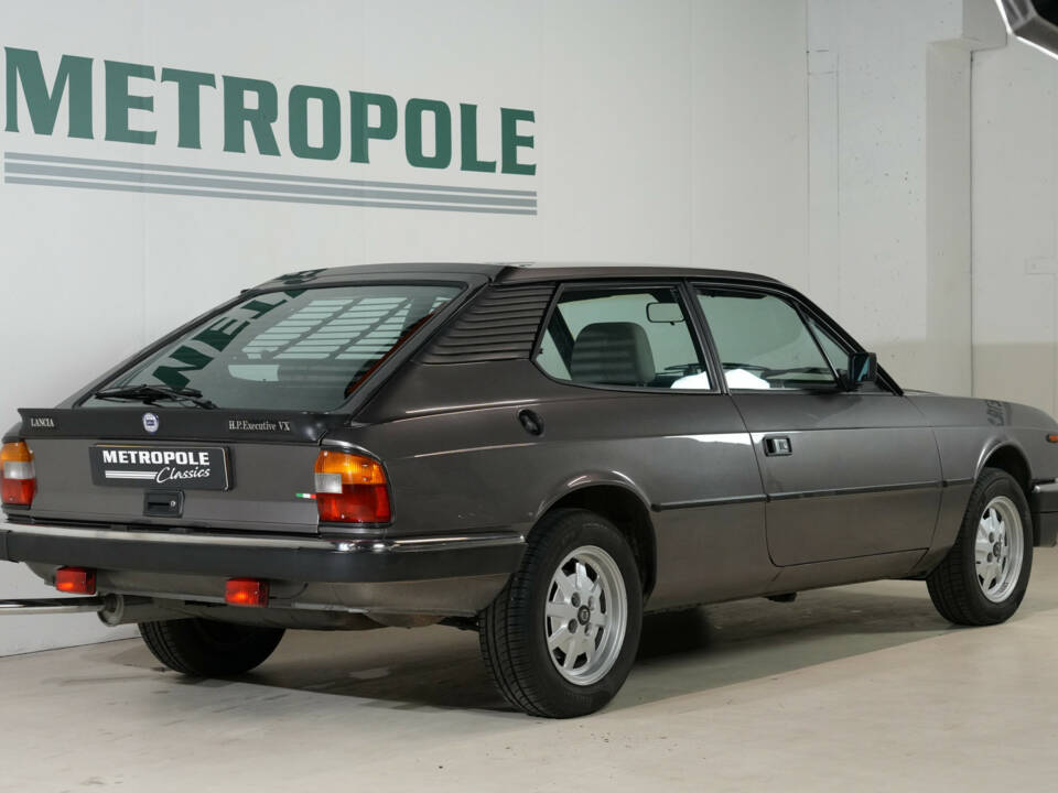Immagine 2/35 di Lancia Beta HP Executive VX (1983)