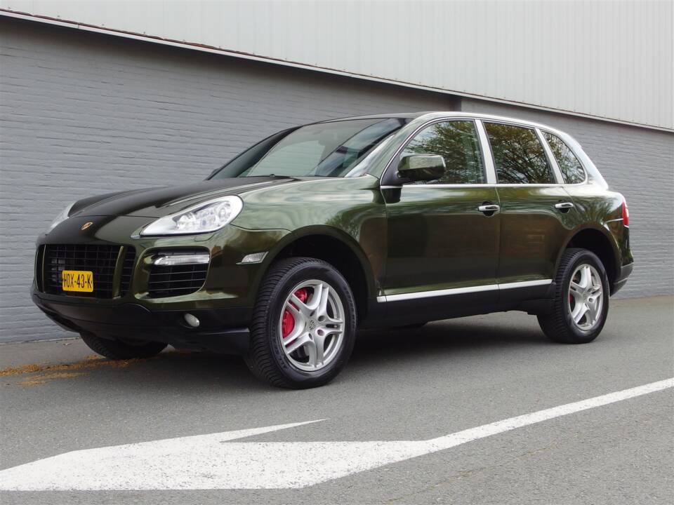 Image 2/99 of Porsche Cayenne Turbo (2007)