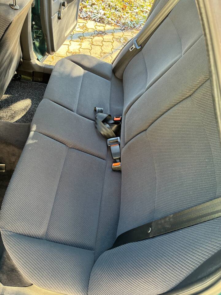 Imagen 14/16 de Audi 80 - 2.0 E (1994)