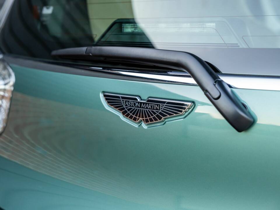 Image 22/50 of Aston Martin Cygnet (2013)