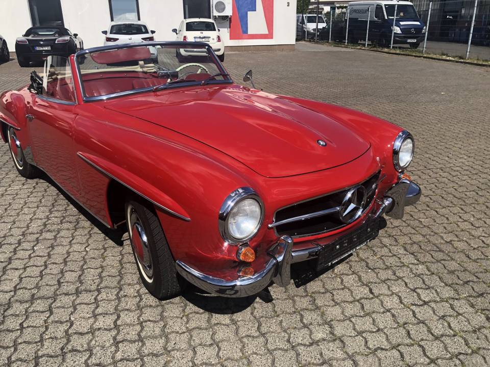 Image 28/45 of Mercedes-Benz 190 SL (1960)