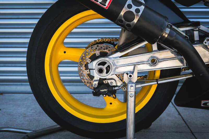 Bild 40/50 von Kawasaki ZX-R 750 (1989)