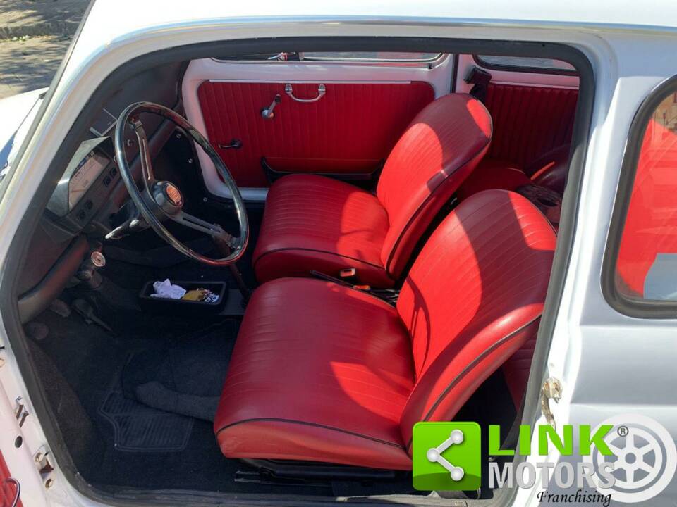 Image 9/10 de FIAT 500 L (1971)