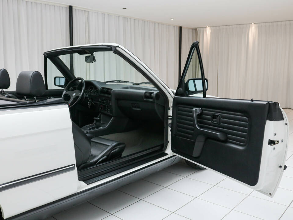 Imagen 9/22 de BMW 325i (1989)