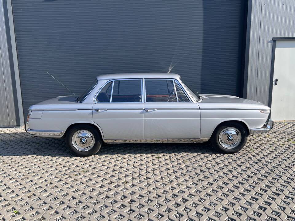Image 28/30 of BMW 2000 tilux (1968)