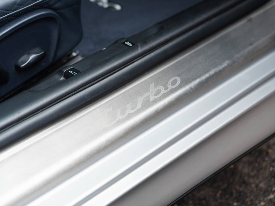 Bild 36/52 von Porsche 911 Turbo (2003)