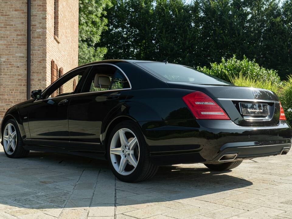 Immagine 6/50 di Mercedes-Benz S 350 CDI BlueEFFICIENCY L (2011)